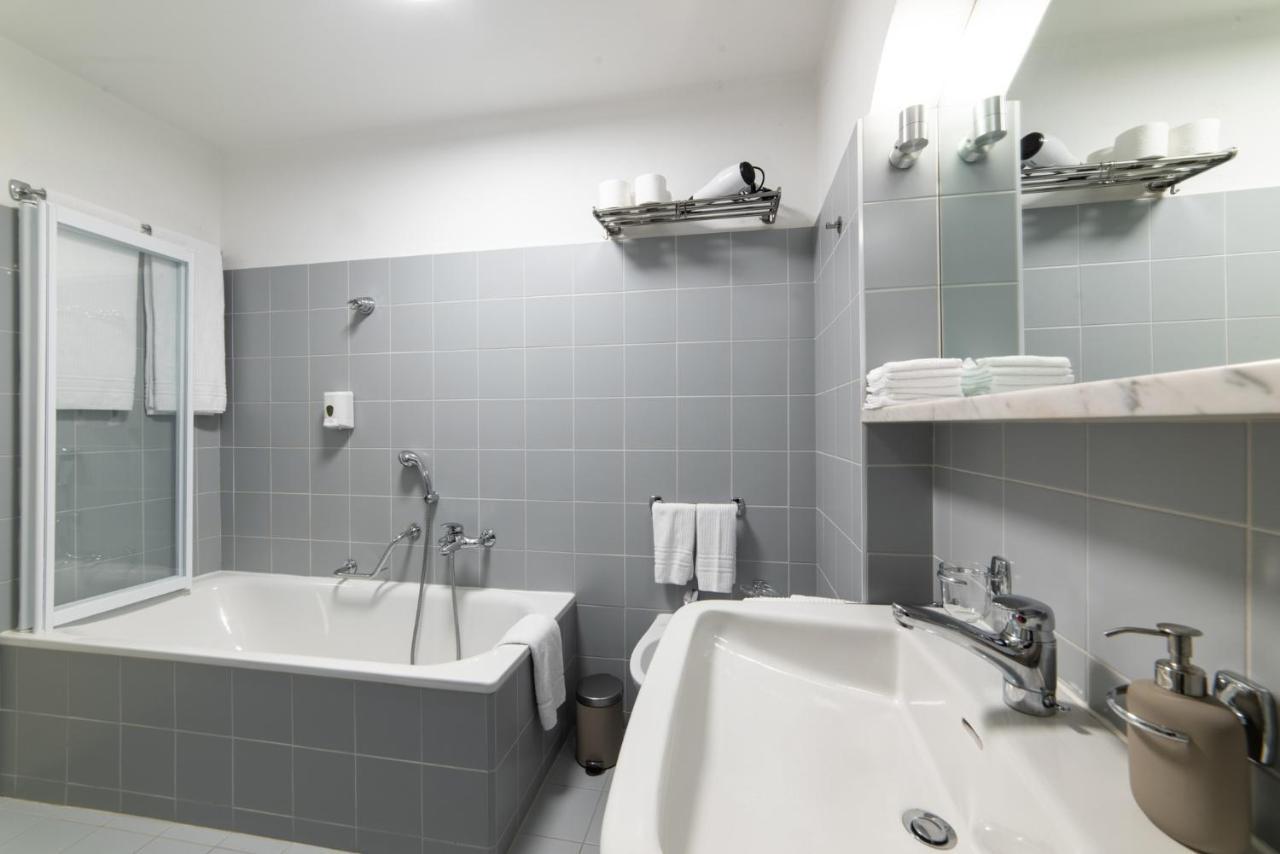 76 The Lake House - Lugano Melide ภายนอก รูปภาพ